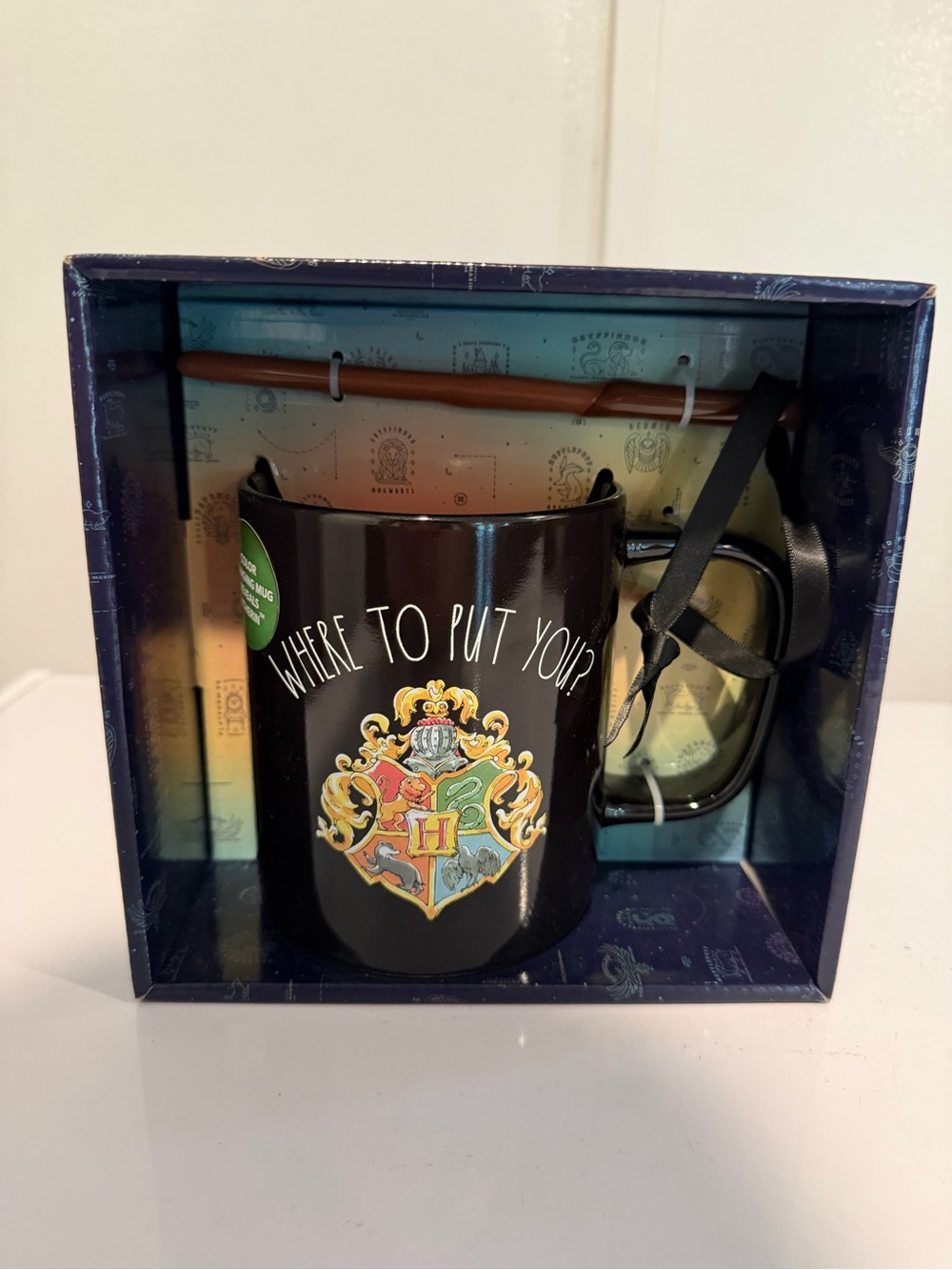 Harry Potter Hogwarts Crest Black Mug with Spoon
